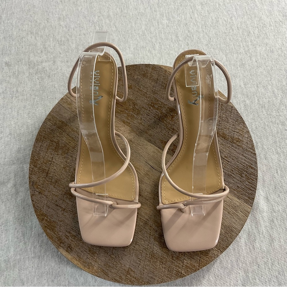 VIVIANY SQUARE TOE WOMEN’S SLIP ON HEELS STRAPY SIZE: 10 COLOR: CREAM